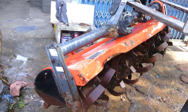 รถไถ คูโบต้า 36 แรง พร้อมอุปกรณ์ 3 อย่าง ใบดัน หาง 5 โรตารี่