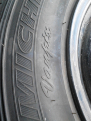 205/70 R15 MICHELIN Vanpic พร้อมกะทะ 5 รู VIGO tel. 0814273941 205/70 R15 MICHELIN Vanpic พร้อมกะทะ 5 รู VIGO tel. 0814273941