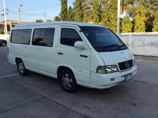 ขายรถตู้เบนส์ วีโต้ ปี01 เครื่องเดิมดีเซล 2.9 เกียร์ธรรมดา เพาเวอร์ กระจกไฟฟ้า เบาะหนัง เบาะหลัง3แถว แอร์หน้าแอร์ราวหลัง ไฟเพดาน ตัวถังเดิมสีเต็มมีริ้วรอยบ้างไม่มีผุ เครื่องดีแน่น ช่วงล่างนิ่ม รถขับดี ประกันประเภท3 ขายพร้อมทะเบียนสวยๆ ขายถูกครับ