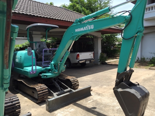 ขายด่วนรถขุดKOMATSU PC30-7E พร้อมใช้งาน