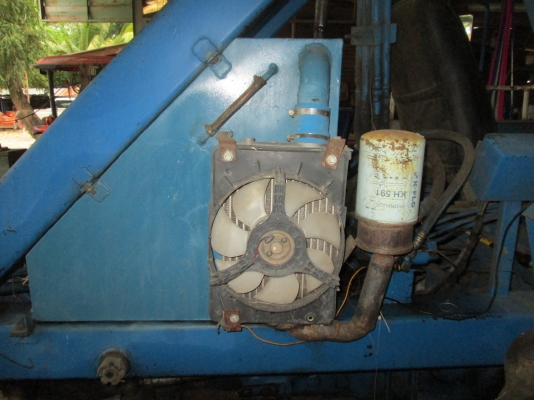 รถคีบอ้อย