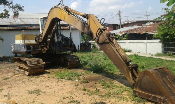 ขายด่วนKOMATSU PC60-5ราคาเบาๆโทร0843923995