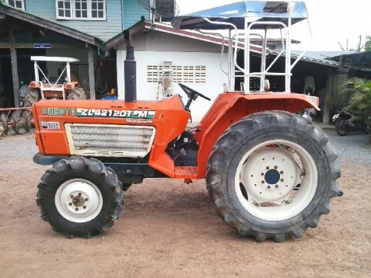 ขายด่วนคูโบต้า ZL 4212 TD-M  4WD 4x4   42แรง เทอร์โบเพาเวอร์สวยๆ เดิมๆ พร้อมใช้ครับ