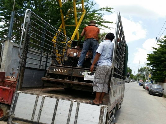 จัดรถไปส่งให้แล้วนะครับ - รถปูยางมะตอยไปกะบี่ ขอบคุณเสี่ย ปัญญา นายหัวใหญ่ แถมท่านยังชื้อของมาฝากอีกครับ(สุดยอด) จัดรถไปส่งให้แล้วนะครับ - รถปูยางมะตอยไปกะบี่ ขอบคุณเสี่ย ปัญญา นายหัวใหญ่ แถมท่านยังชื้อของมาฝากอีกครับ(สุดยอด)