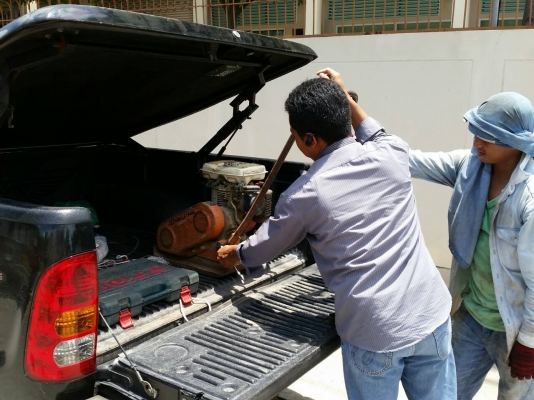 ขอบคุณเสี่ย รับเหมาก่อสร้างหนองจอก ที่มาอุดหนุนเครื่องตบดินครับ ขอบคุณเสี่ย รับเหมาก่อสร้างหนองจอก ที่มาอุดหนุนเครื่องตบดินครับ