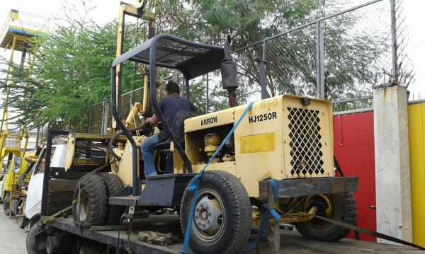 ขาย- รถทุบปูนคอนกรีต, ทุบพื้นถนน MOBILE HAMMER ARROW ดีเชล จาก USA สวย 480,000 ขาย- รถทุบปูนคอนกรีต, ทุบพื้นถนน MOBILE HAMMER ARROW ดีเชล จาก USA สวย 480,000