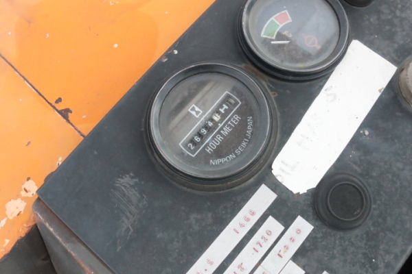 รถขุด FURUKAWA เทียบเท่า PC30-5 เก่านอกพร้อมใช้ รถขุด FURUKAWA เทียบเท่า PC30-5 เก่านอกพร้อมใช้