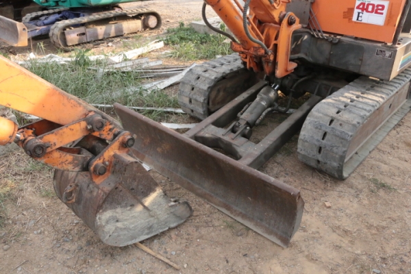 รถขุด FURUKAWA เทียบเท่า PC30-5 เก่านอกพร้อมใช้ รถขุด FURUKAWA เทียบเท่า PC30-5 เก่านอกพร้อมใช้