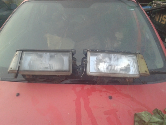 ไฟหน้านิสสัน บี11 1คู่700