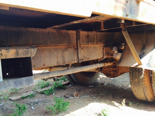 ขายด่วนISUZUหกล้อหน้ายาวหางปลาทะเบียนพร้อมท้ายลาดแล้วราคาเบาๆโทร0843923995