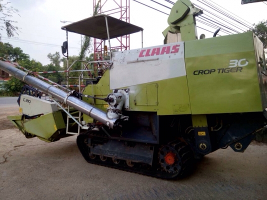 ขายขาดทุนเยอะ รถเกี่ยวรุ่นไหม่ซื้อมาได้2ปี ระบบดีคล่องตัวพร้อมใช้สุดๆระบบขับเครื่อนเหมือนรถใหญ่ครับ