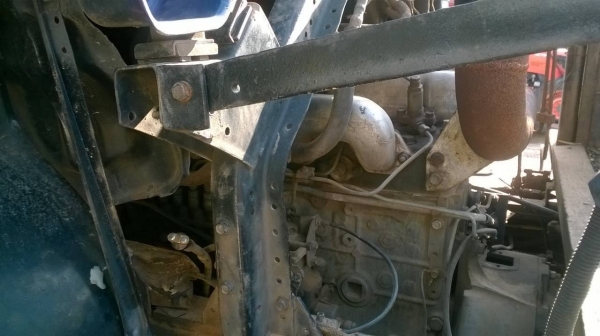 ขายหัวลาก ISUZU เครื่อง NISSAN 260 แรงม้า พร้อมหาง 3 คาน ยาว 12 เมตร ทะเบียนพร้อม ราคาต่อรองได้