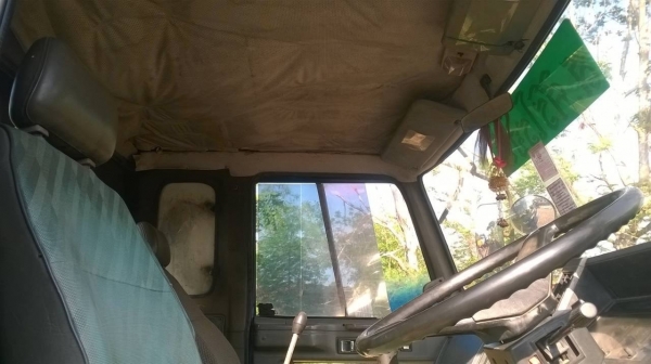 ขายหัวลาก ISUZU เครื่อง NISSAN 260 แรงม้า พร้อมหาง 3 คาน ยาว 12 เมตร ทะเบียนพร้อม ราคาต่อรองได้