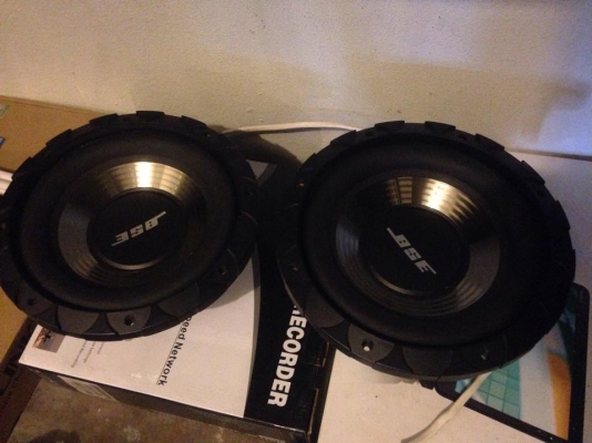 ตู้ซับ 10 นิ้ว พร้อมลำโพง ใส่ 4ประตู