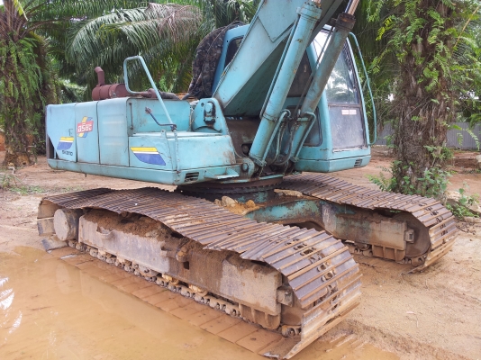 KOBELCO SK200MARK3ขายตามสภาพจะเอาไปซ่อมหรือตัดขายอะไหล่มีกำไรครับ