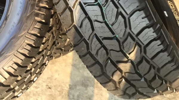 Cooper Discoverer A/T3 285 65 r18 ตุ่มหน้ายางอยู่ครบ