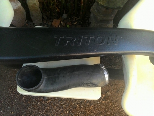 สน๊อคเกิ้ล triton กับบันไดหลัง