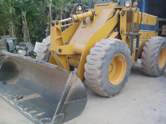 รถตัก KOMATSU  510.    สนใจติดต่อ  081 - 6079515