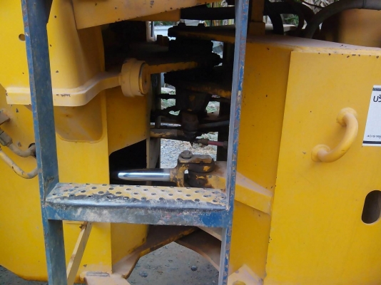 รถตัก KOMATSU  510.    สนใจติดต่อ  081 - 6079515