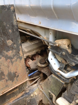 รถอีซูซุ 6 ล้อดั้ม 120 แรงม้า.  ปี 40  ( ฝาขาว. )    สนใจติดต่อ  081 - 6079515