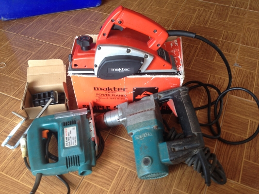 กบ3นิ้ว สว่านโรตารี จิ๊กซอ 2500 ครับ