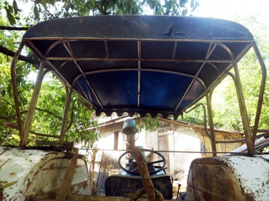 รถไถ Ford 2 เพลา ขับเคลื่อน 4 ล้อ 4 สูบ รถไถ Ford 2 เพลา ขับเคลื่อน 4 ล้อ 4 สูบ