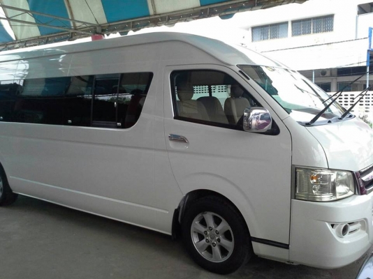 ขายรถตู้ปี56 ใช้งาน150,000กม. สภาพพร้อมใช้งาน เอกสารพร้อมโอน สนใจโทร 090-8588220คุณนะ 093-3258446คุณบิว ID:narong498 หรือเข้าดูสินค้าได้ที่ www.truck.in.th/498 หรือเพจFacebook ณรงค์ ซื้อขายรถมือสอง (เว็บไซต์ส่วนตัว)