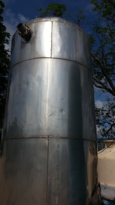 ขายถังสเตนเลสขนาดเส้นผ่านศูนย์กลาง 150 ซ.ม.สูง 4 เมตรน้ำหนัก 1,582กิโลกรัมราคา 90,000 บาท