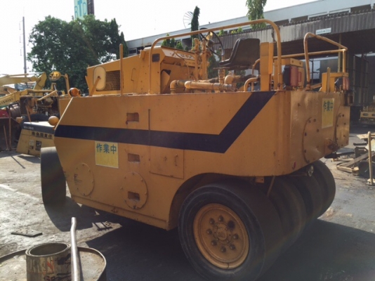 ขายด่วนรถบดล้อยาง7ล้อWATANABE WP15WE เก่าญี่ปุ่น ตรวจเช็คพร้อมใช้ เอกสารแจ้งจำหน่ายนำไปจดทะเบียนได้