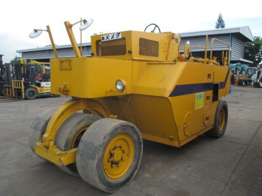 ขายด่วนรถบดล้อยาง7ล้อWATANABE WP15WE เก่าญี่ปุ่น ตรวจเช็คพร้อมใช้ เอกสารแจ้งจำหน่ายนำไปจดทะเบียนได้