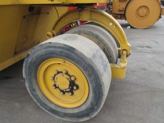 ขายด่วนรถบดล้อยาง7ล้อWATANABE WP15WE เก่าญี่ปุ่น ตรวจเช็คพร้อมใช้ เอกสารแจ้งจำหน่ายนำไปจดทะเบียนได้