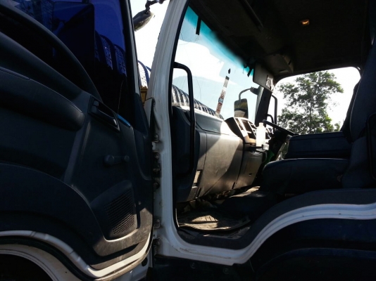 รถอีซูซุ 10 ล้อดั้ม FXZ 360 แรงม้า ปี 53. ( รถวิ่ง 2xx,xxx กว่า กม. )    สนใจติดต่อ  081 - 6079515