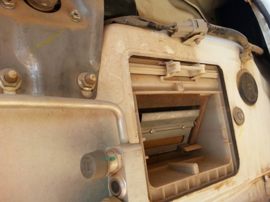 รถอีซูซุ 10 ล้อดั้ม FXZ 360 แรงม้า ปี 53. ( รถวิ่ง 2xx,xxx กว่า กม. )    สนใจติดต่อ  081 - 6079515