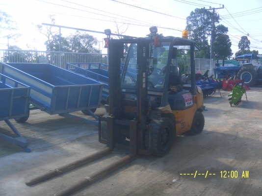 ขายรถโฟล์คลิฟท์โตโยต้า20-7FG30 3ตันติดแก๊สแล้วเสาสูง3เมตรเก่านอกพร้อมใช้ราคา280000บาทสนใจโทร0816426706