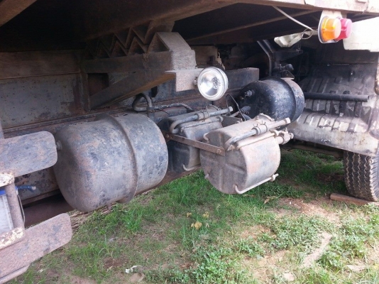 ขาย10ล้อ2เพลา เครื่อง168แรง EH700 เครื่องดี แคชซีสวย พ.เพาเวอร์ สภาพพร้อมใช้งาน เอกสารพร้อมโอน สนใจโทร 090-8588220คุณนะ 093-3258446คุณบิว ID:narong498 หรือเข้าดูสินค้าได้ที่ www.truck.in.th/498 หรือเพจFacebook ณรงค์ ซื้อขายรถมือสอง (เว็บไซต์ส่วนตัว)