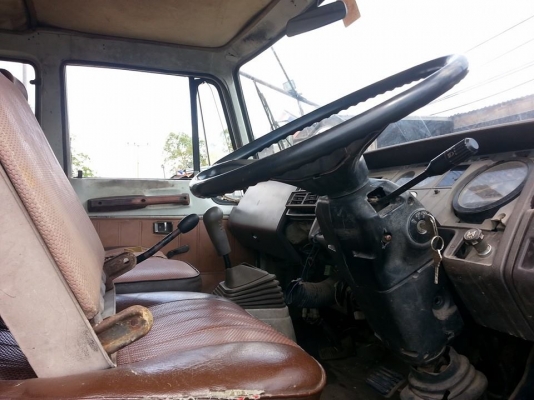 ขาย10ล้อ2เพลา เครื่อง168แรง EH700 เครื่องดี แคชซีสวย พ.เพาเวอร์ สภาพพร้อมใช้งาน เอกสารพร้อมโอน สนใจโทร 090-8588220คุณนะ 093-3258446คุณบิว ID:narong498 หรือเข้าดูสินค้าได้ที่ www.truck.in.th/498 หรือเพจFacebook ณรงค์ ซื้อขายรถมือสอง (เว็บไซต์ส่วนตัว)