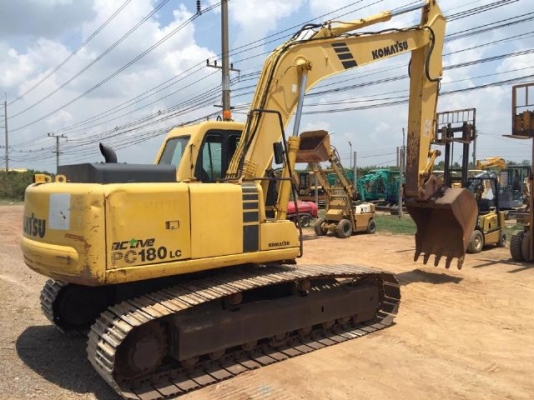 ขายรถแบคโฮ KOMATSU PC180-6 ปี2003 ทำงาน 5XXX ชม สภาพสวยพร้อมใช้ นำเข้าจากญี่ปุ่น มีVDOการทำงานครับ ขายรถแบคโฮ KOMATSU PC180-6 ปี2003 ทำงาน 5XXX ชม สภาพสวยพร้อมใช้ นำเข้าจากญี่ปุ่น มีVDOการทำงานครับ
