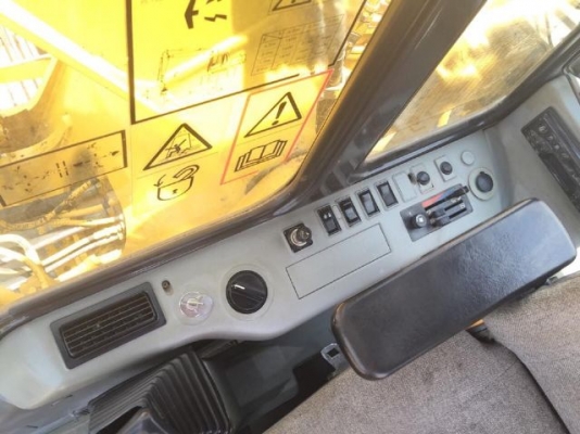 ขายรถแบคโฮ KOMATSU PC180-6 ปี2003 ทำงาน 5XXX ชม สภาพสวยพร้อมใช้ นำเข้าจากญี่ปุ่น มีVDOการทำงานครับ ขายรถแบคโฮ KOMATSU PC180-6 ปี2003 ทำงาน 5XXX ชม สภาพสวยพร้อมใช้ นำเข้าจากญี่ปุ่น มีVDOการทำงานครับ