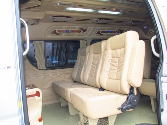 **สวยสุดๆ**COMMUTER ปี2009 D4D แต่งเต็มทั้งคัน แสงสีเสียงจัดเต็ม ราคา839,000 สนใจโทรติดต่อด่วน 087-775-8887 **สวยสุดๆ**COMMUTER ปี2009 D4D แต่งเต็มทั้งคัน แสงสีเสียงจัดเต็ม ราคา839,000 สนใจโทรติดต่อด่วน 087-775-8887