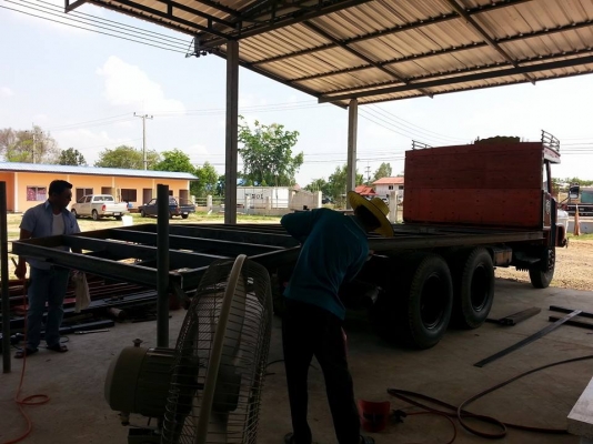 รับงานต่อเติม ต่อเทรลเลอร์ขึ้้นรถเกี่ยว เทรลเลอร์ขึ้นแบคโค ราคาเป็นกันเอง โดยมีช่างผู้ชำนาญงาน ประสบการณ์มากกว่า10ปี รับประกันคุณภาพ ส่งงานตามเวลาที่กำหนด สนใจสอบถามรายละเอียดเพิ่มเติมโทร 090-8588220คุณนะ 093-3258446คุณบิว