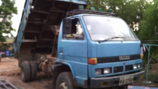 ขายรถบรรทุก 6 ล้อดั๊ม ISUZU KS 21 ขายรถบรรทุก 6 ล้อดั๊ม ISUZU KS 21