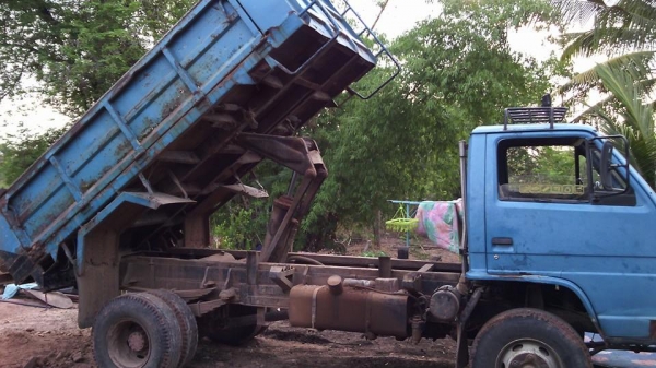 ขายรถบรรทุก 6 ล้อดั๊ม ISUZU KS 21 ขายรถบรรทุก 6 ล้อดั๊ม ISUZU KS 21