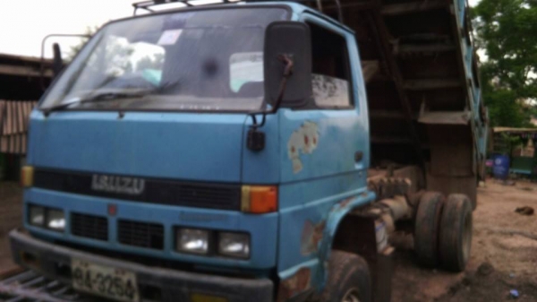 ขายรถบรรทุก 6 ล้อดั๊ม ISUZU KS 21 ขายรถบรรทุก 6 ล้อดั๊ม ISUZU KS 21