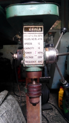 ขายสว่าน สูง 99 ซ.ม. ไฟบ้าน 3900 บาท ขายสว่าน สูง 99 ซ.ม. ไฟบ้าน 3900 บาท