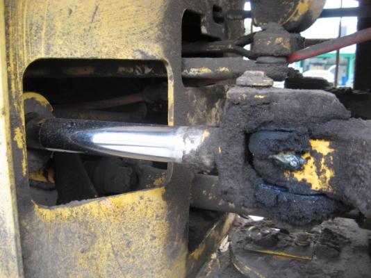 รถขุด Komatsu 510 #15137 สต็อกเราที่ญี่ปุ่น สนใจโทร. 080-6565422 (หนิง)