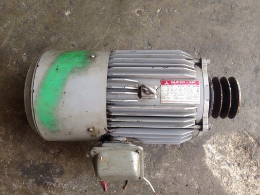 ขายมอเตอร์เบรค Mitsubishi 5HP. 380V 1450rpm. มีระบบเบรคในตัว สภาพสวยเดิมๆ วิ่งนิ่มพร้อมใช้งาน ขายมอเตอร์เบรค Mitsubishi 5HP. 380V 1450rpm. มีระบบเบรคในตัว สภาพสวยเดิมๆ วิ่งนิ่มพร้อมใช้งาน