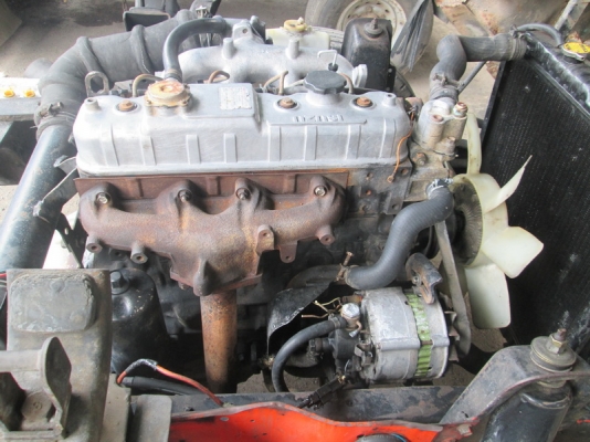 ขายIsuzu 6ล้อ NKR55EU5 รถห้าง เฉพาะหัวกับชัชซี 2คัน ปี91,94. ขายIsuzu 6ล้อ NKR55EU5 รถห้าง เฉพาะหัวกับชัชซี 2คัน ปี91,94.