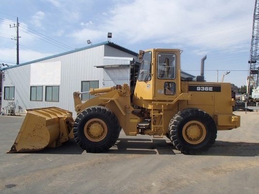 ขาย CAT 936E นำเข้าจากญี่ปุ่น 090-986-2521 อ๊อบ