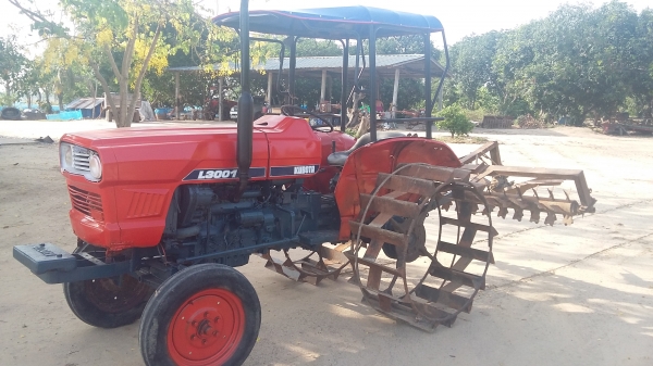 ขอบคุณเสี่ยสมพรครับขายรถไถคูโบต้าL3001 30เเรง พร้อมขลุบตีดิน อุปกรณ์ครบ สวยๆ พร้อมใช้งาน ขอบคุณเสี่ยสมพรครับขายรถไถคูโบต้าL3001 30เเรง พร้อมขลุบตีดิน อุปกรณ์ครบ สวยๆ พร้อมใช้งาน