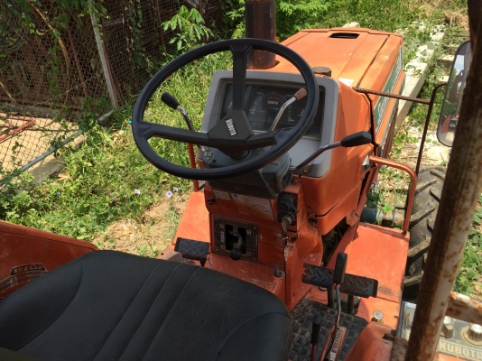 รถไถ KUBOTA Sunshine L1-20 อุปกรณ์ ตัดหญ้าและผาน